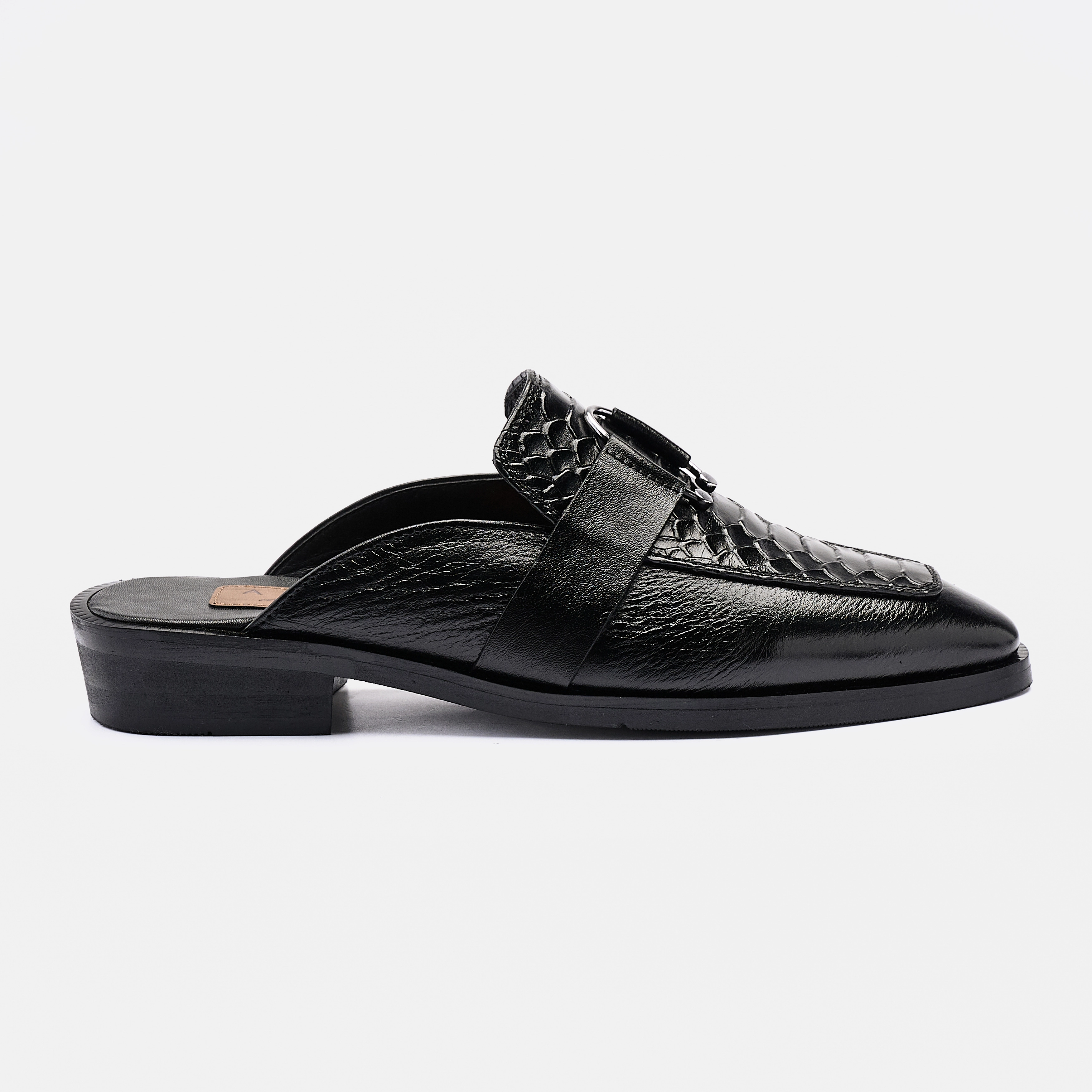 Ring Strap Half Shoe Embossed Black