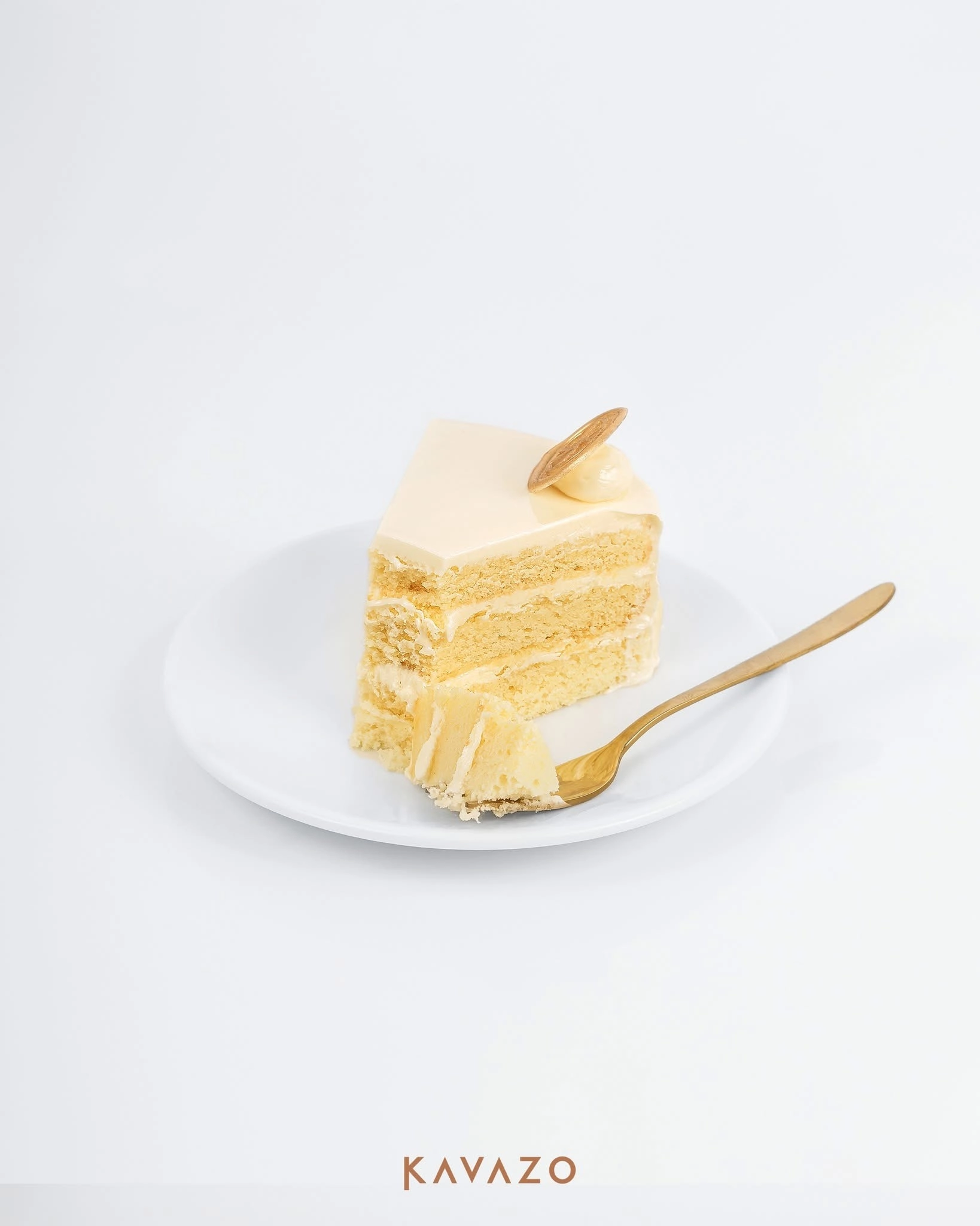 Basic Buttery Vanilla Cake Slice