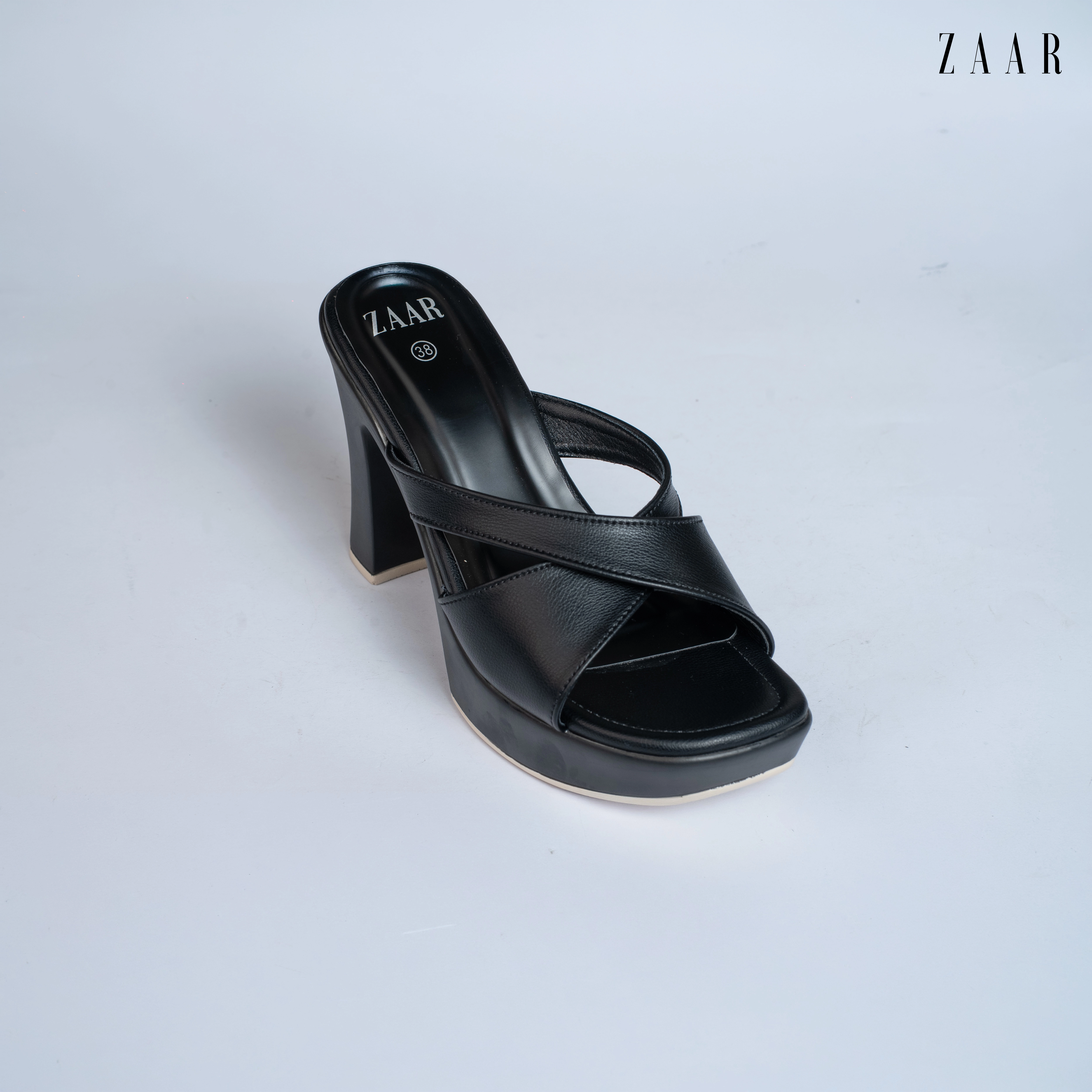 Elevate Cross-Platform in Onyx Black