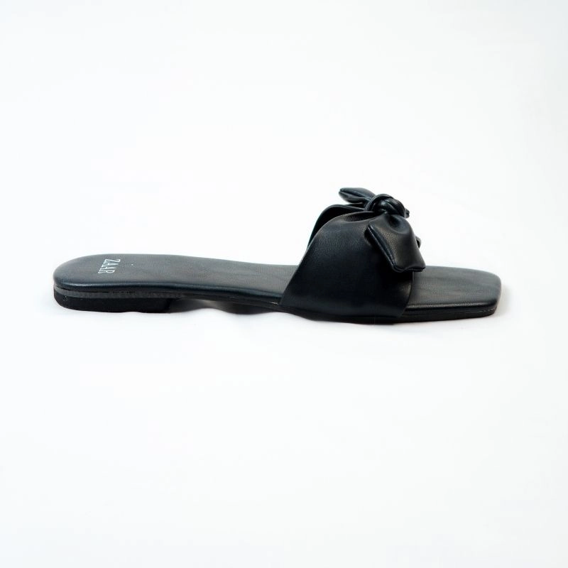 Viara in Black