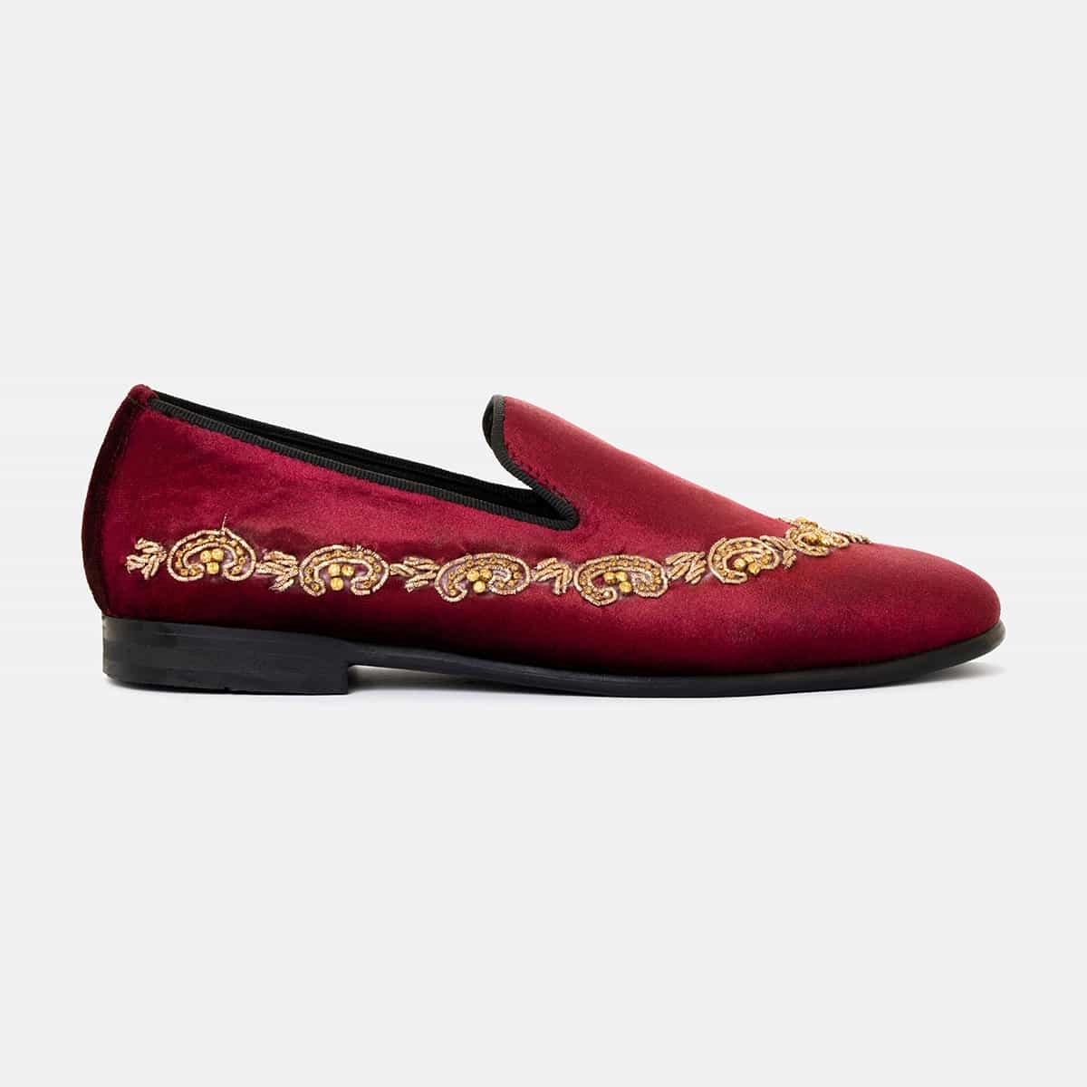 Chained Zardozi Velvet Slip-On