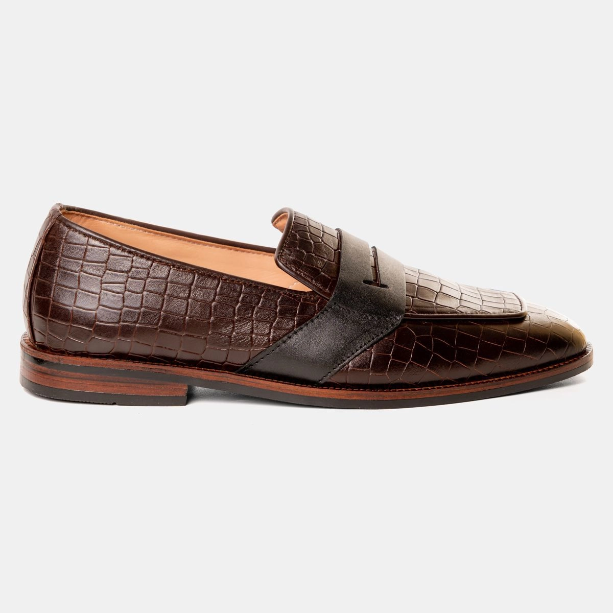 Penny Loafer in Textured Leather