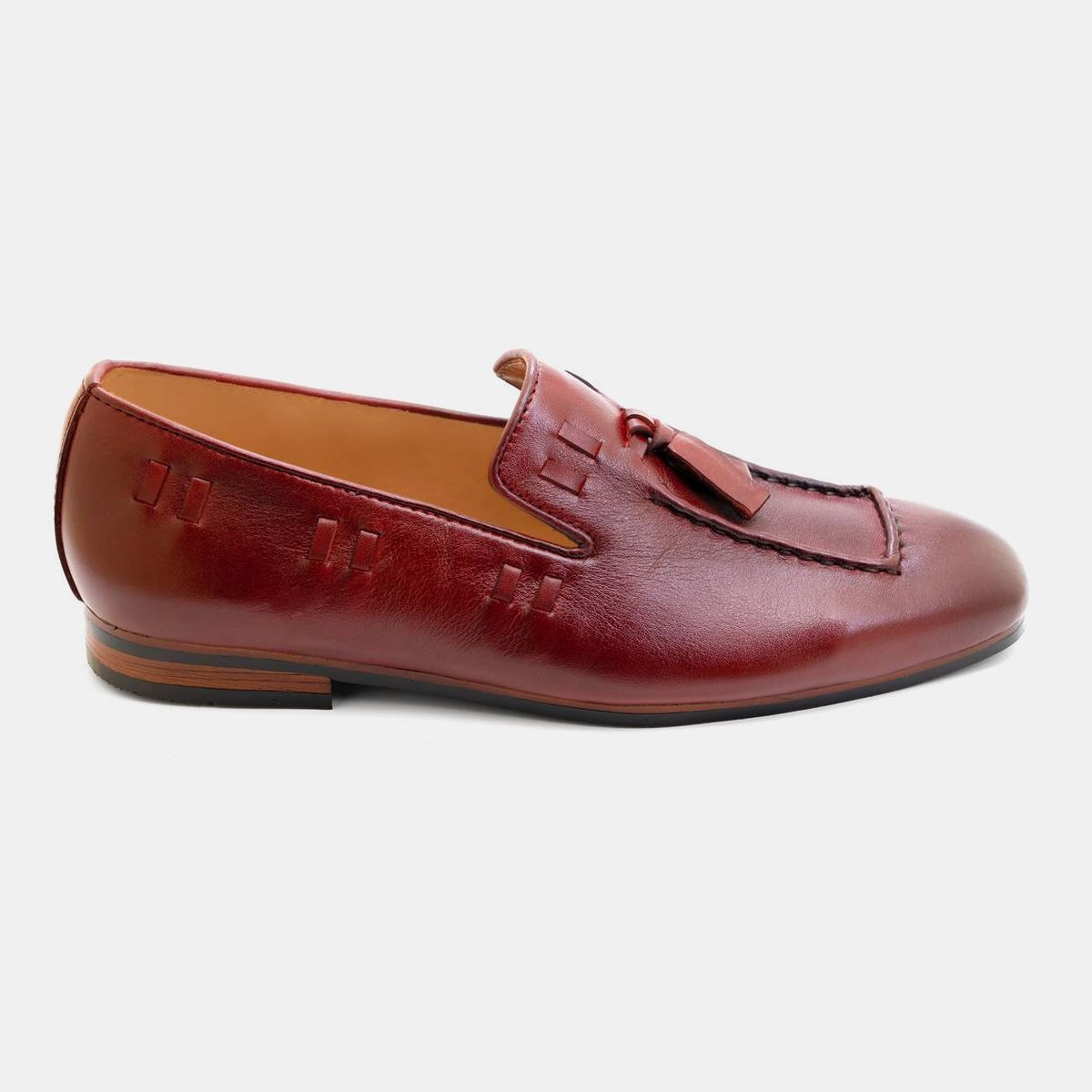 Interlaced Oblong Tassel Loafer