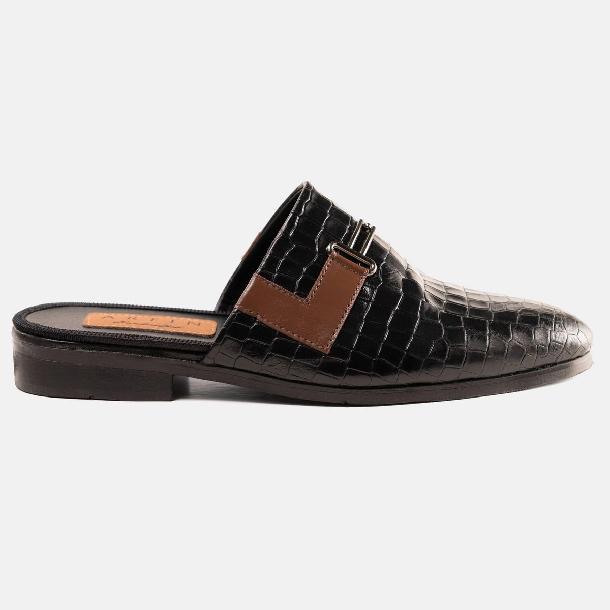 Round Half Shoe Black