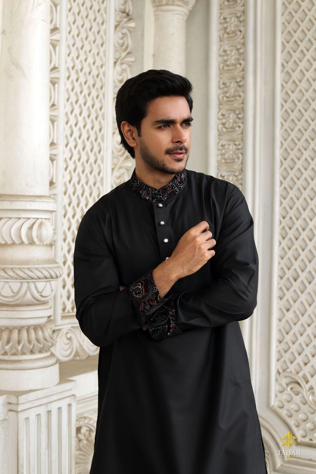 SYMPHONY BLACK