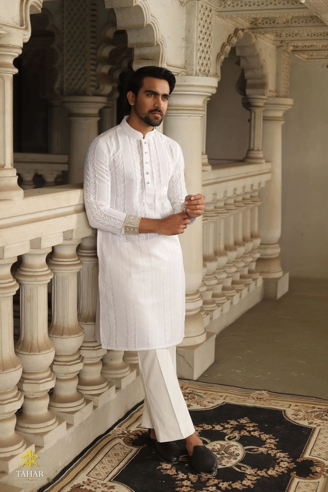 LOTUS WHITE