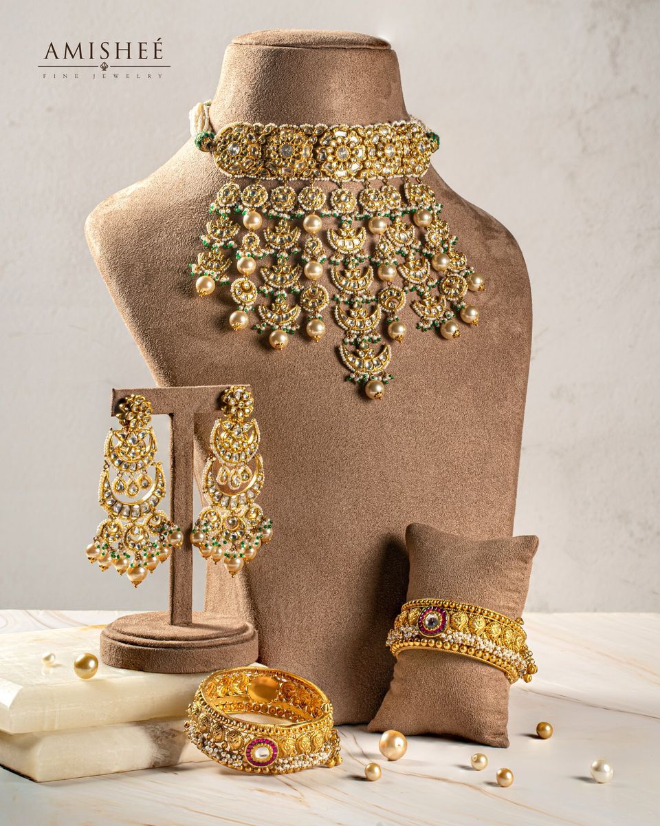 Image of Traditional Necklace, Earrings and Bangles