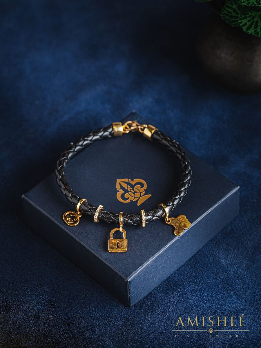 Image of Bracelet in Gold and Diamond