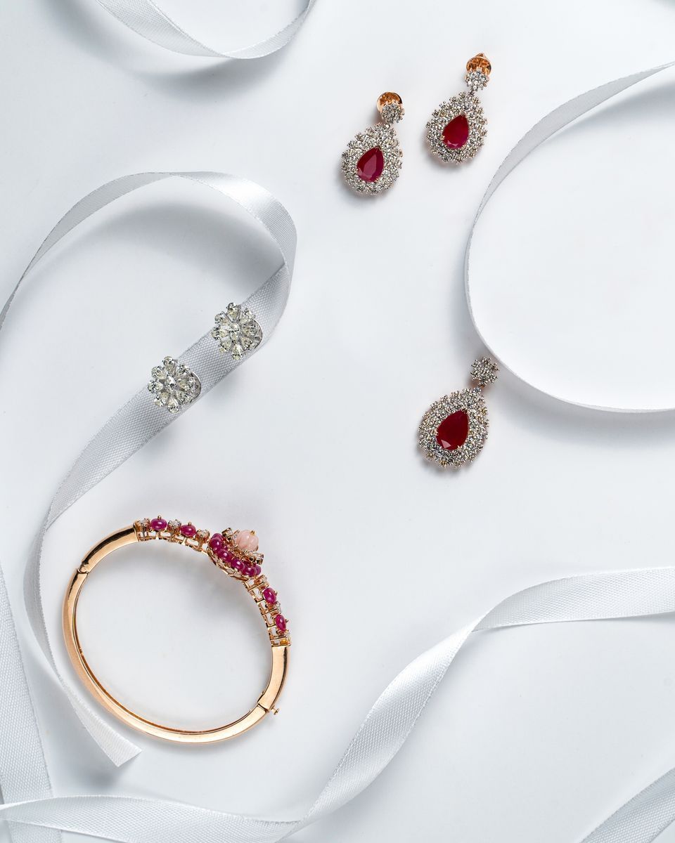 Image of Radiant Earrings and Bracelet with Precious Stones