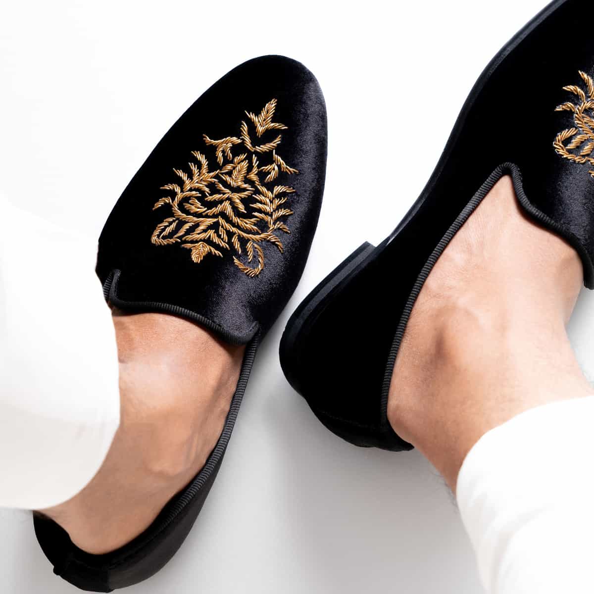 Damask Zardozi Slip-On Image
