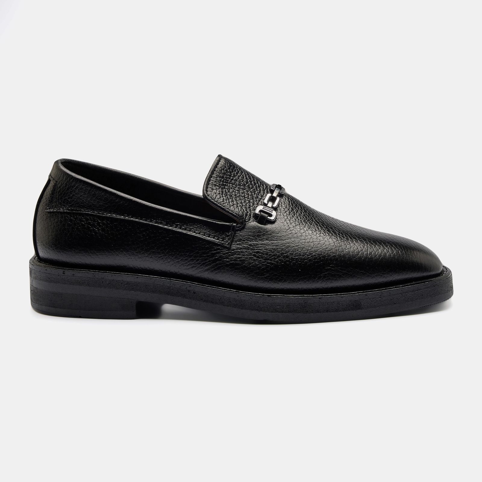 Black Pebbled Leather Chunky Chain Loafer