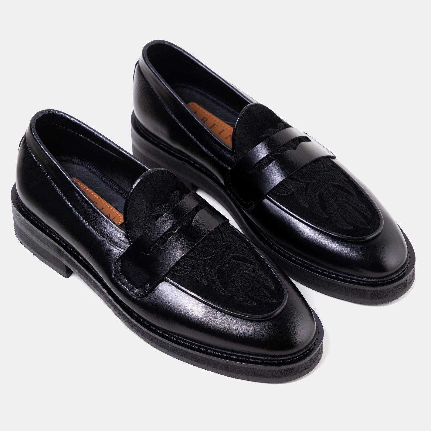 Em27 Casual Emblem Black Fat Sole