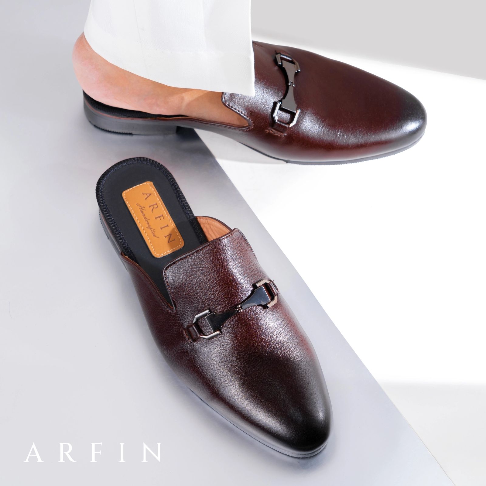 Gold Buckle Half Shoe cocoa Image