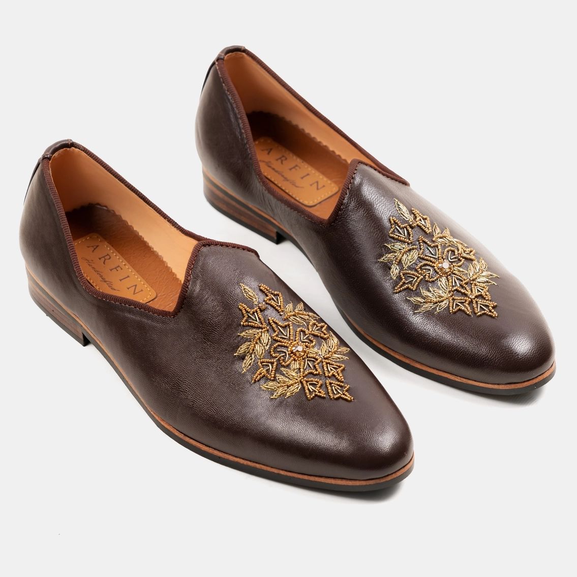 Z42 Cocoa Leather Zardosi Mojari Loafer