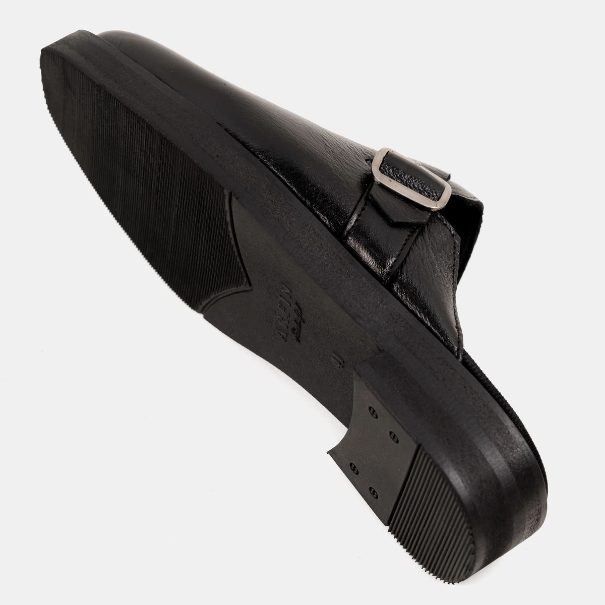 High Sole Black Single Buckle Half Shoe Image
