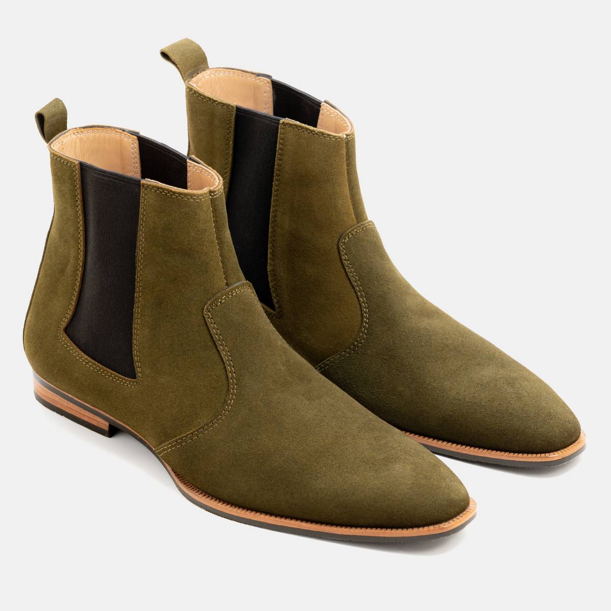 Chelsea boots hot sale price