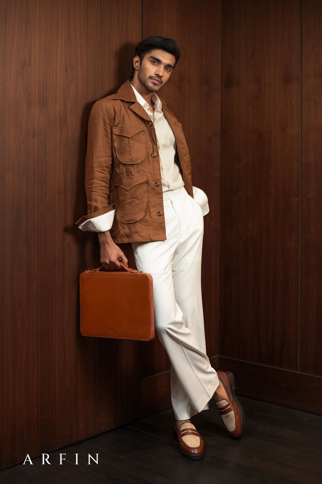 Brown EU series Laptop Organizer Image