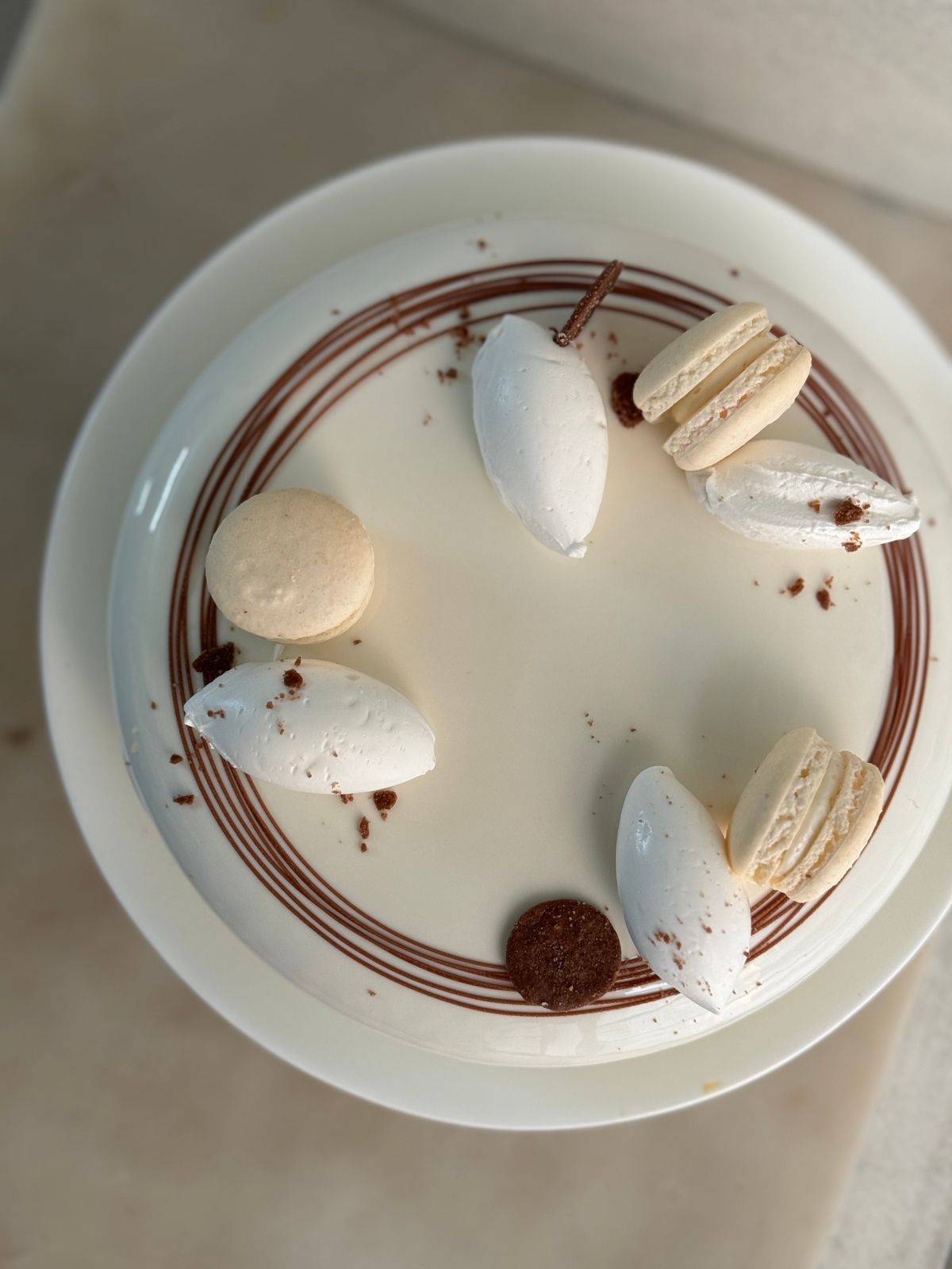 Aatafol & Oolong Entremet