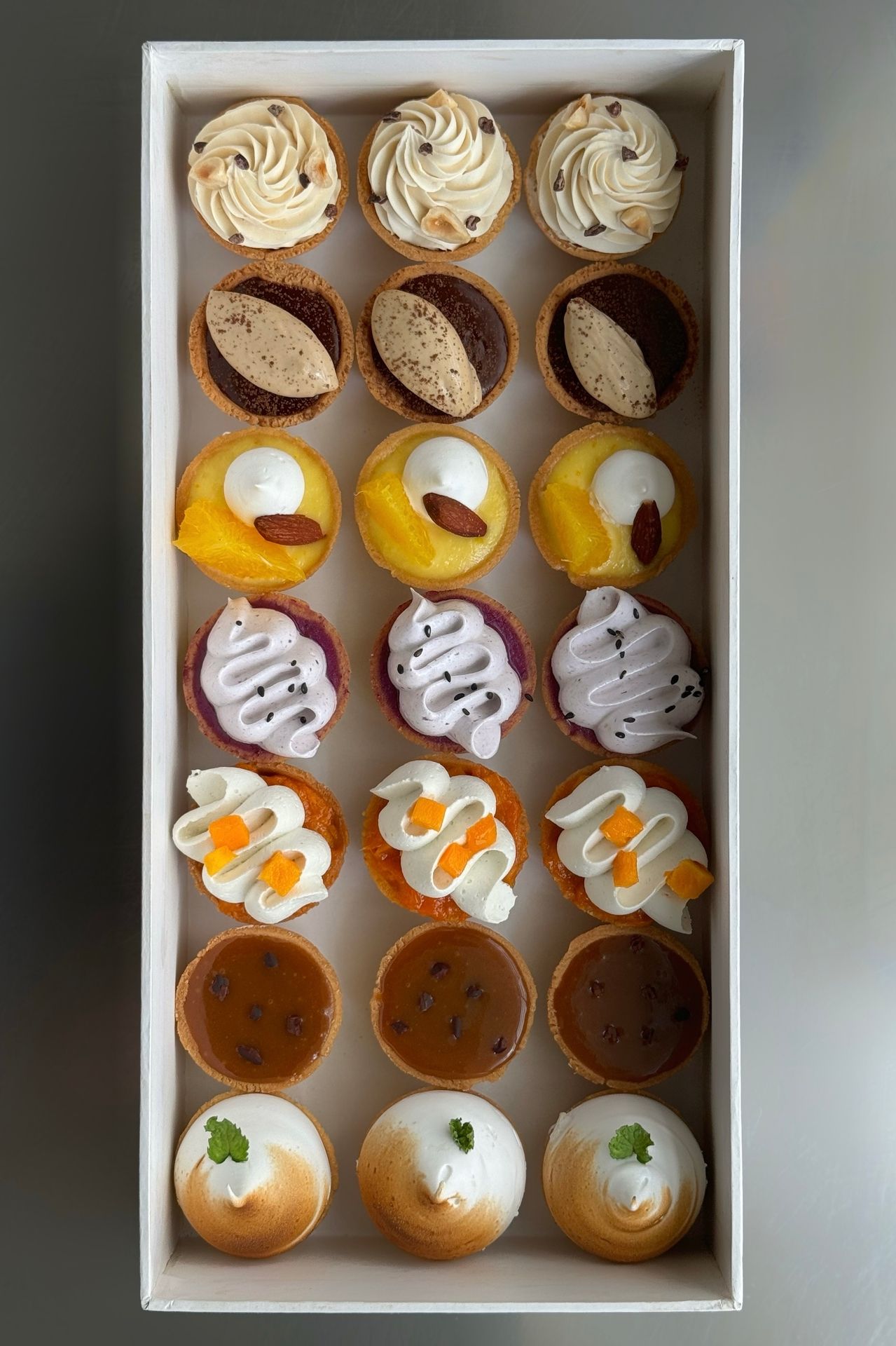 Gift box: Assorted Mini Tart Box