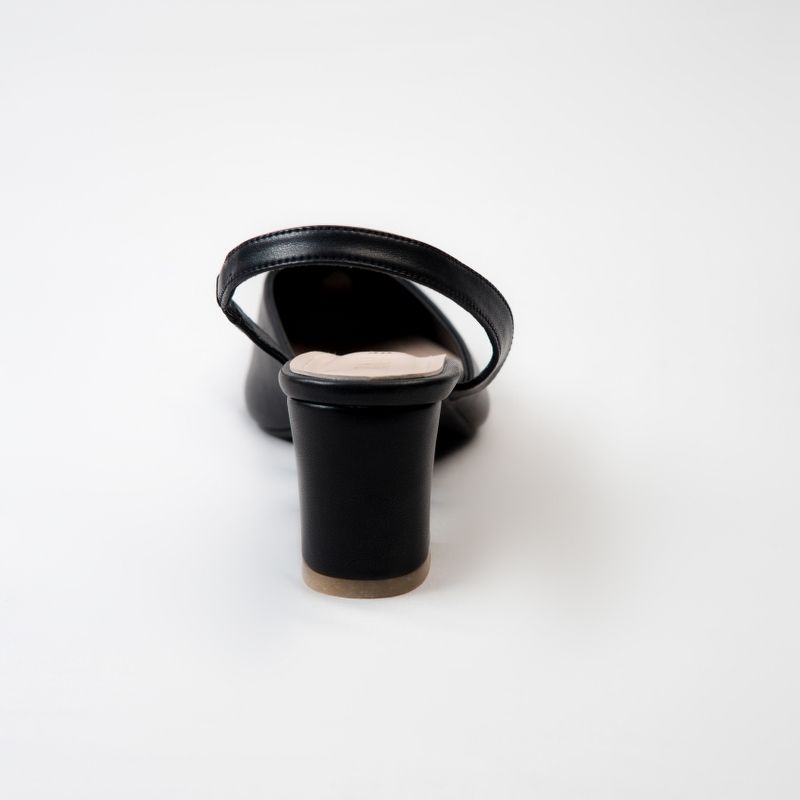 Terra Cotta in Black