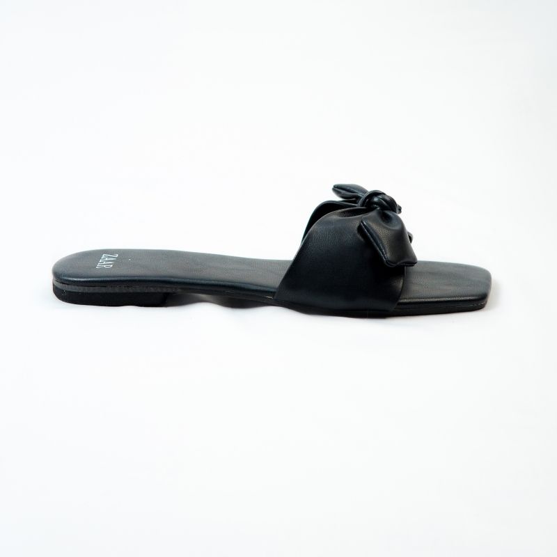 Viara in Black 