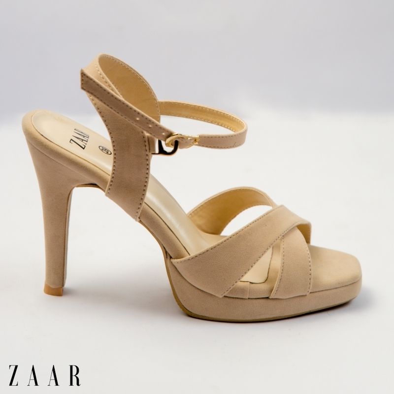 Opulent in Beige