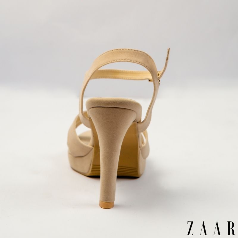 Opulent in Beige
