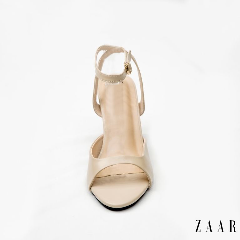 Vogue Vantange in Beige