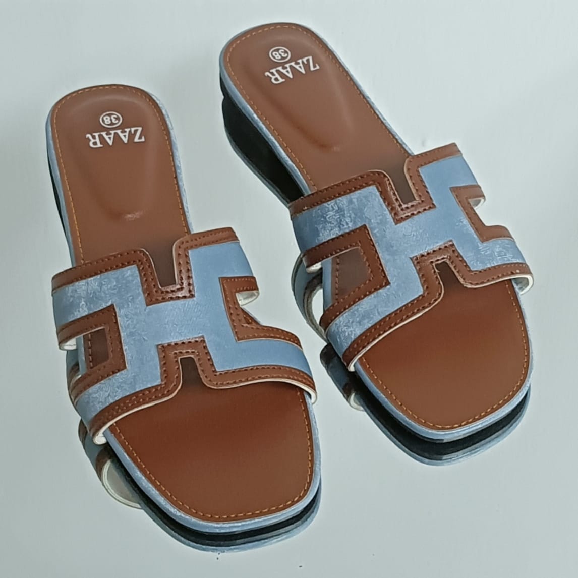 Hermès in Brown & Powder Blue