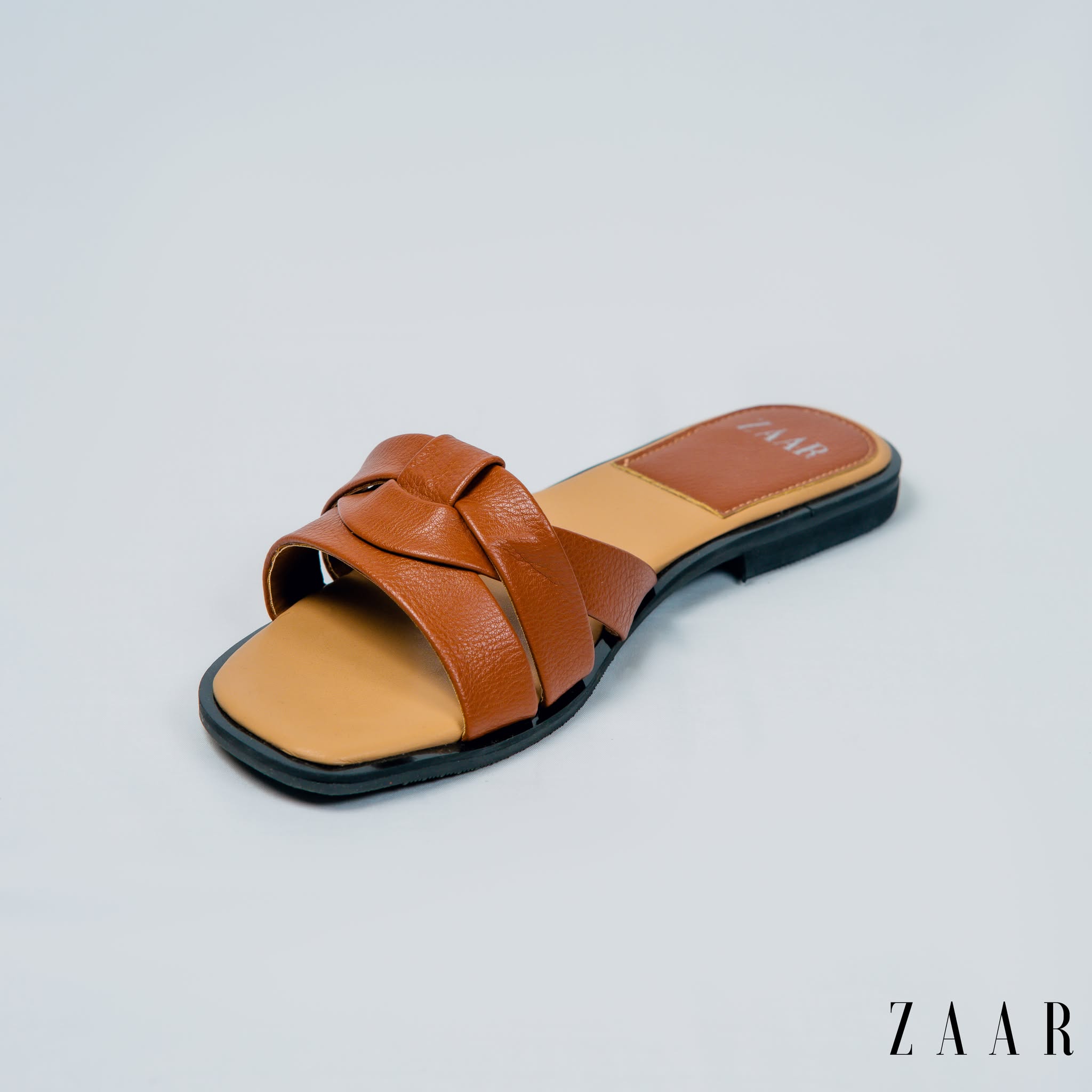 Trelis in Brown