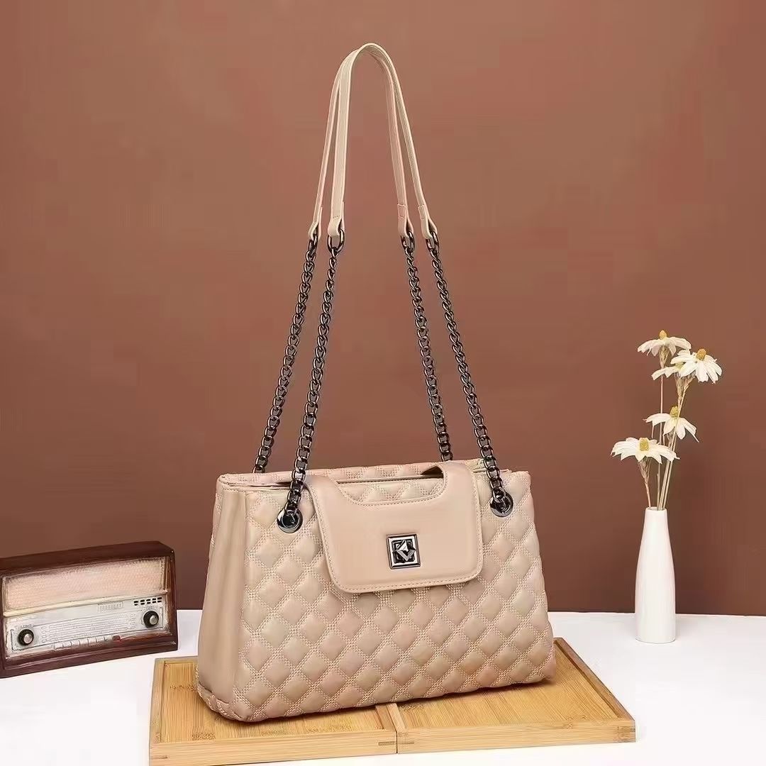 KC 261 - Apricot, Pink, Black, Dark Green, White