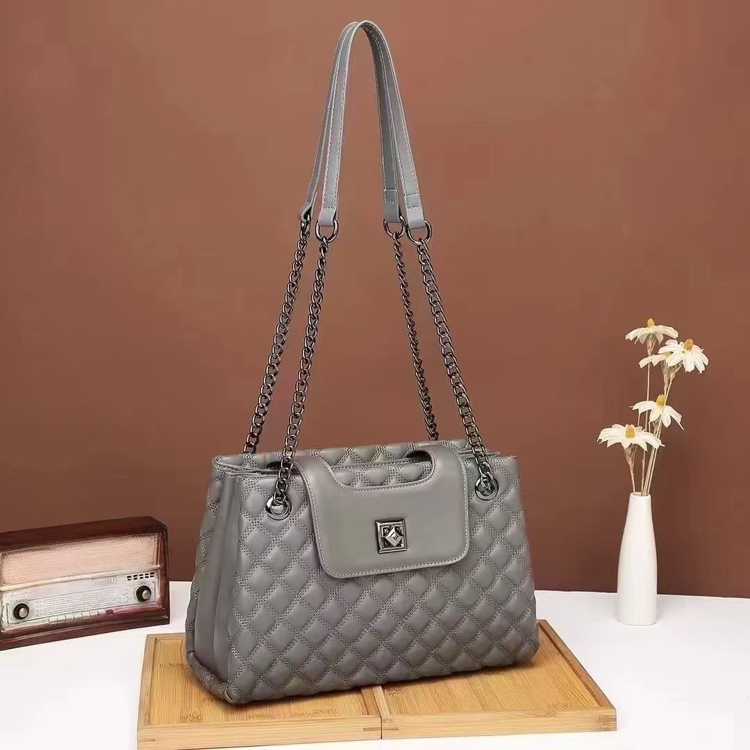 KC 261 - Apricot, Pink, Black, Dark Green, White