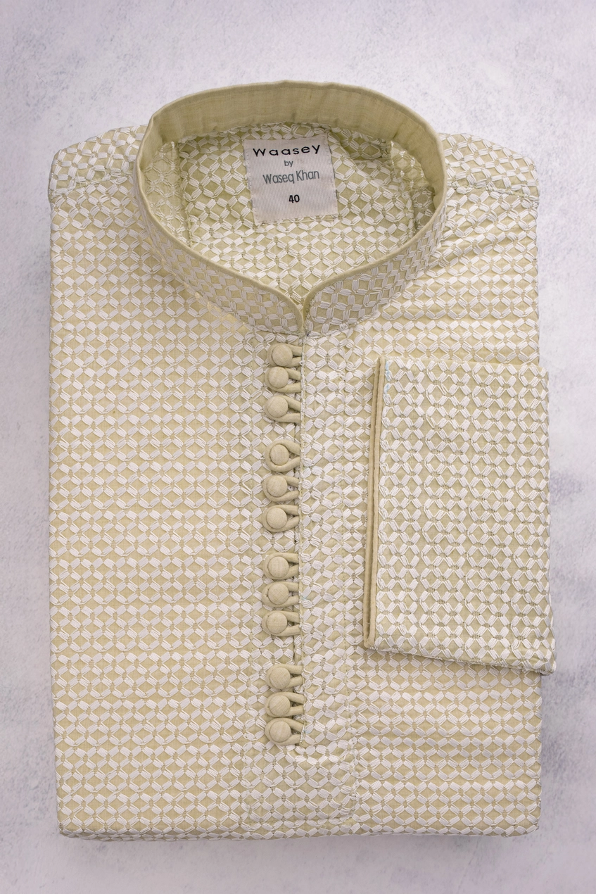 Covered Button Lattice Panjabi